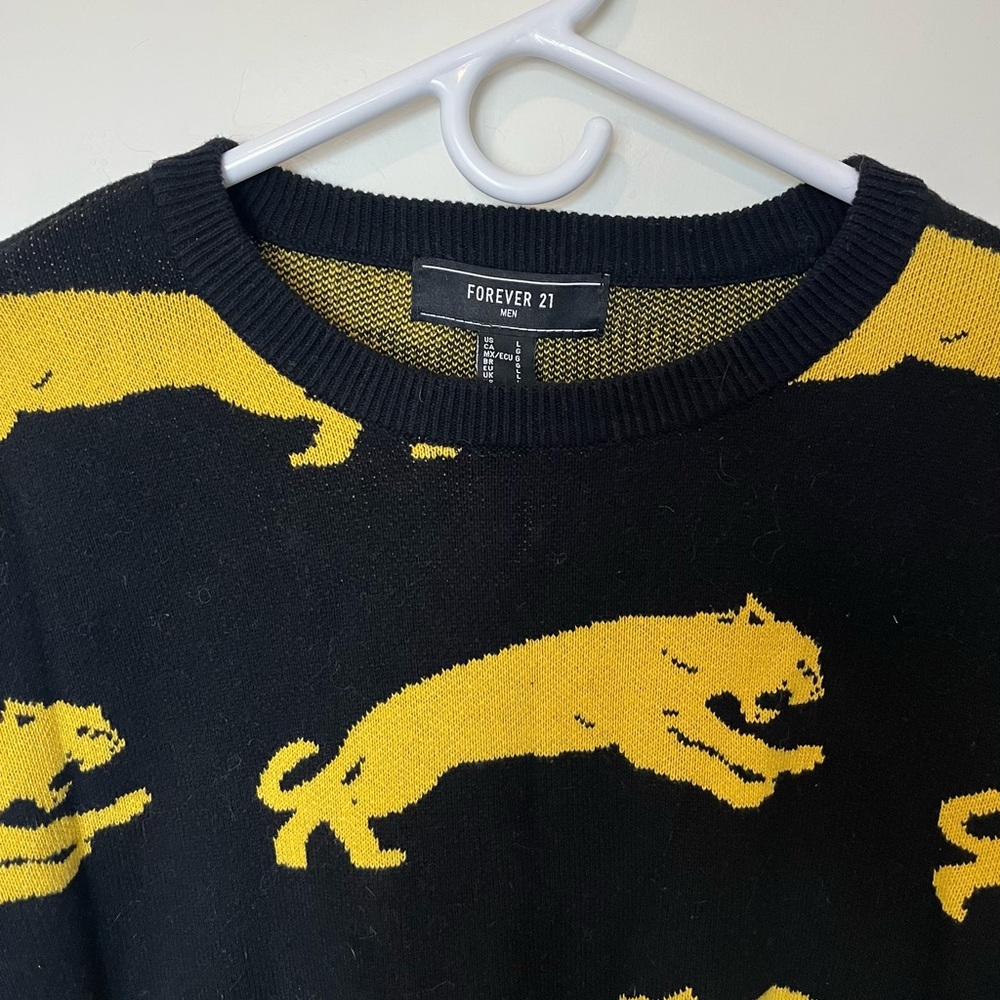 Forever 21 Black and Yellow Puma Sweater - Lion / Panther - M or L